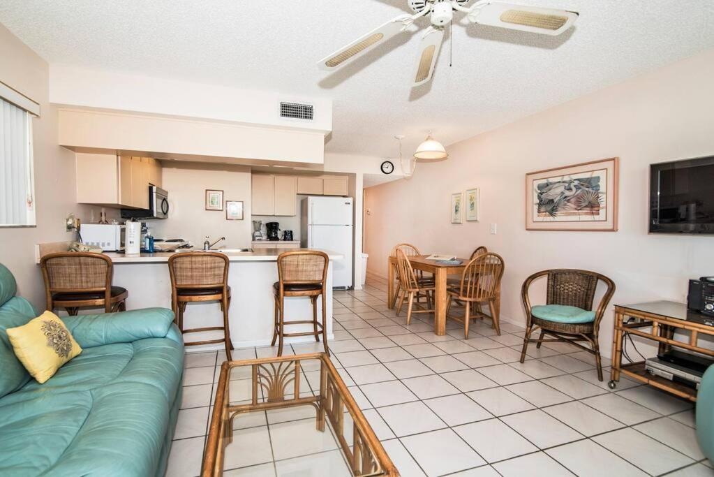 Joyce'S Beachfront #3 Apartamento Clearwater Beach Exterior foto